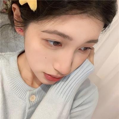 剧场前